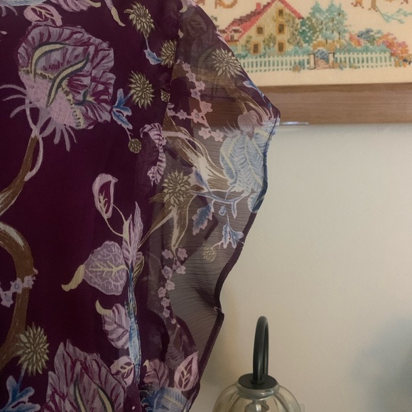 Vince Camuto Purple Flutter Sleeve Blouse - Picture 8 of 10